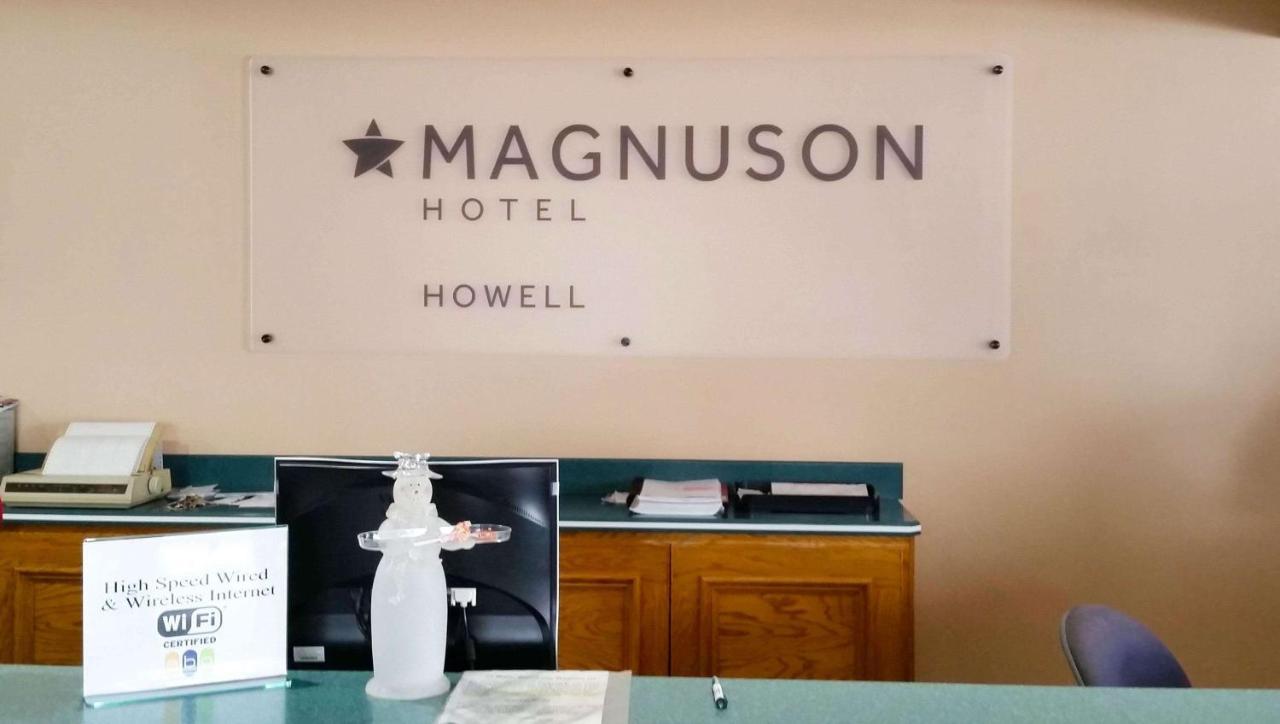 Magnuson Hotel Howell/Brighton Exterior photo